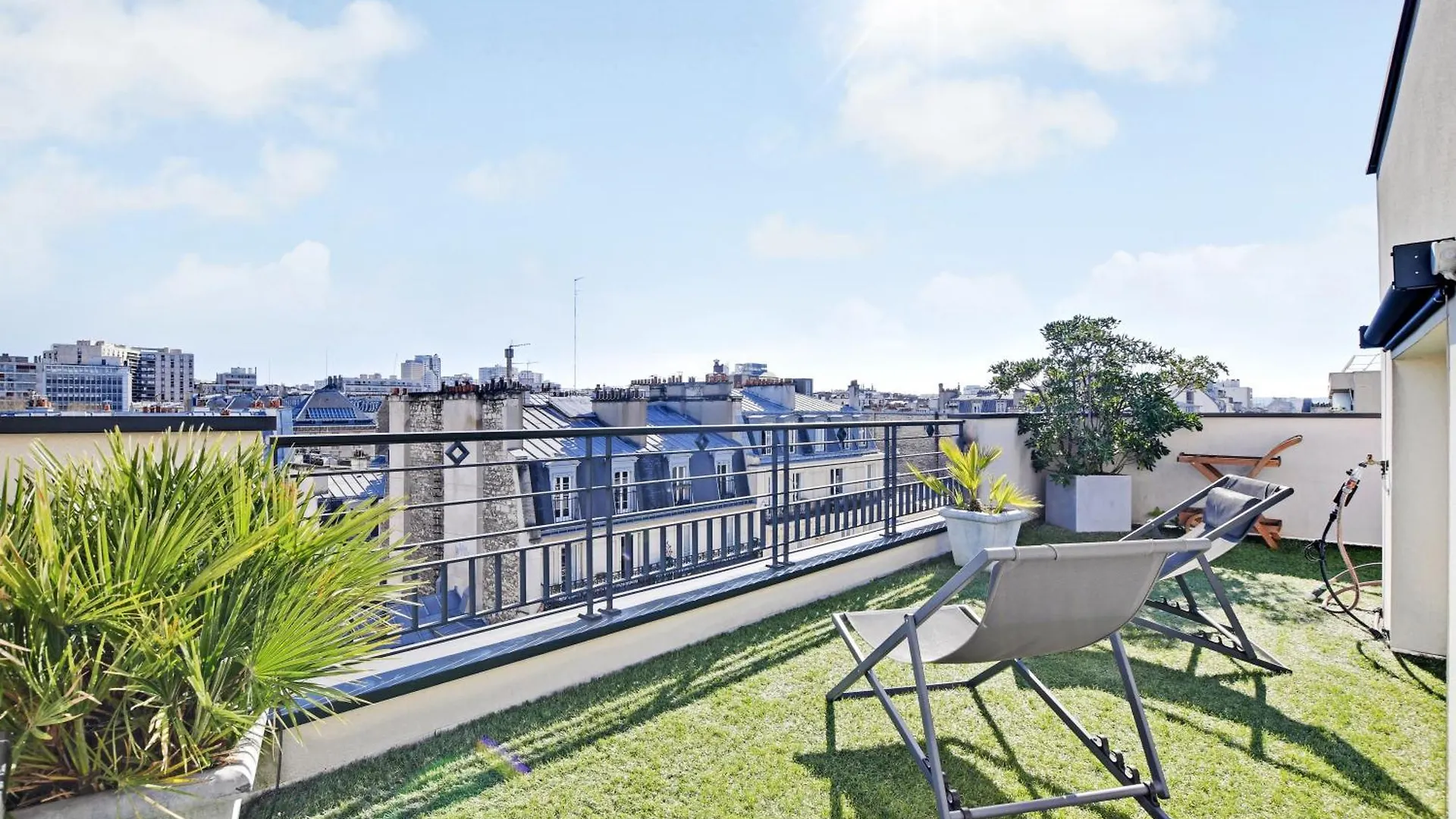 Invalides - Breteuil Apartman *