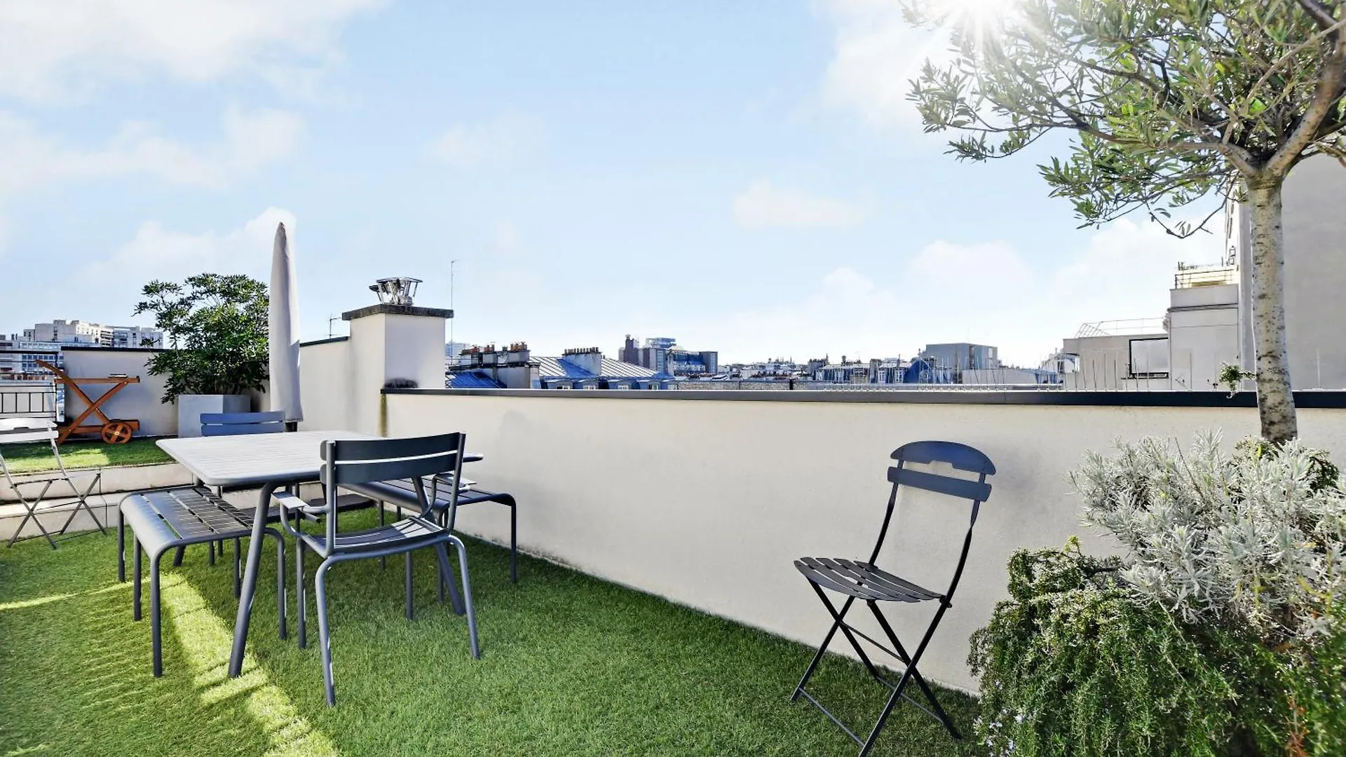 Invalides - Breteuil Apartment